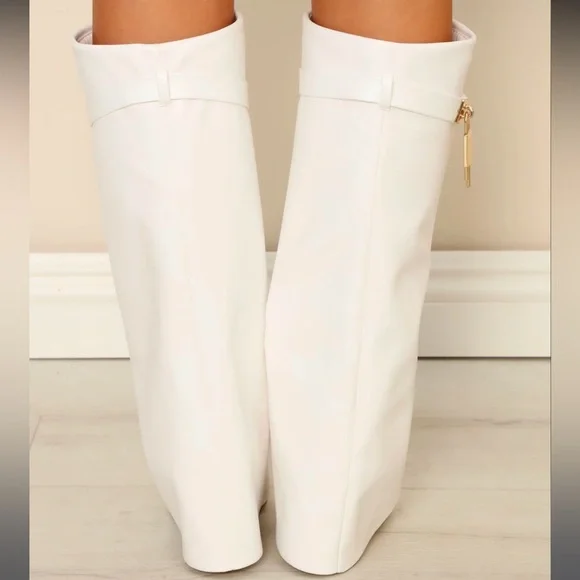 Big City Dreams Boots - White - Picture 2 of 5
